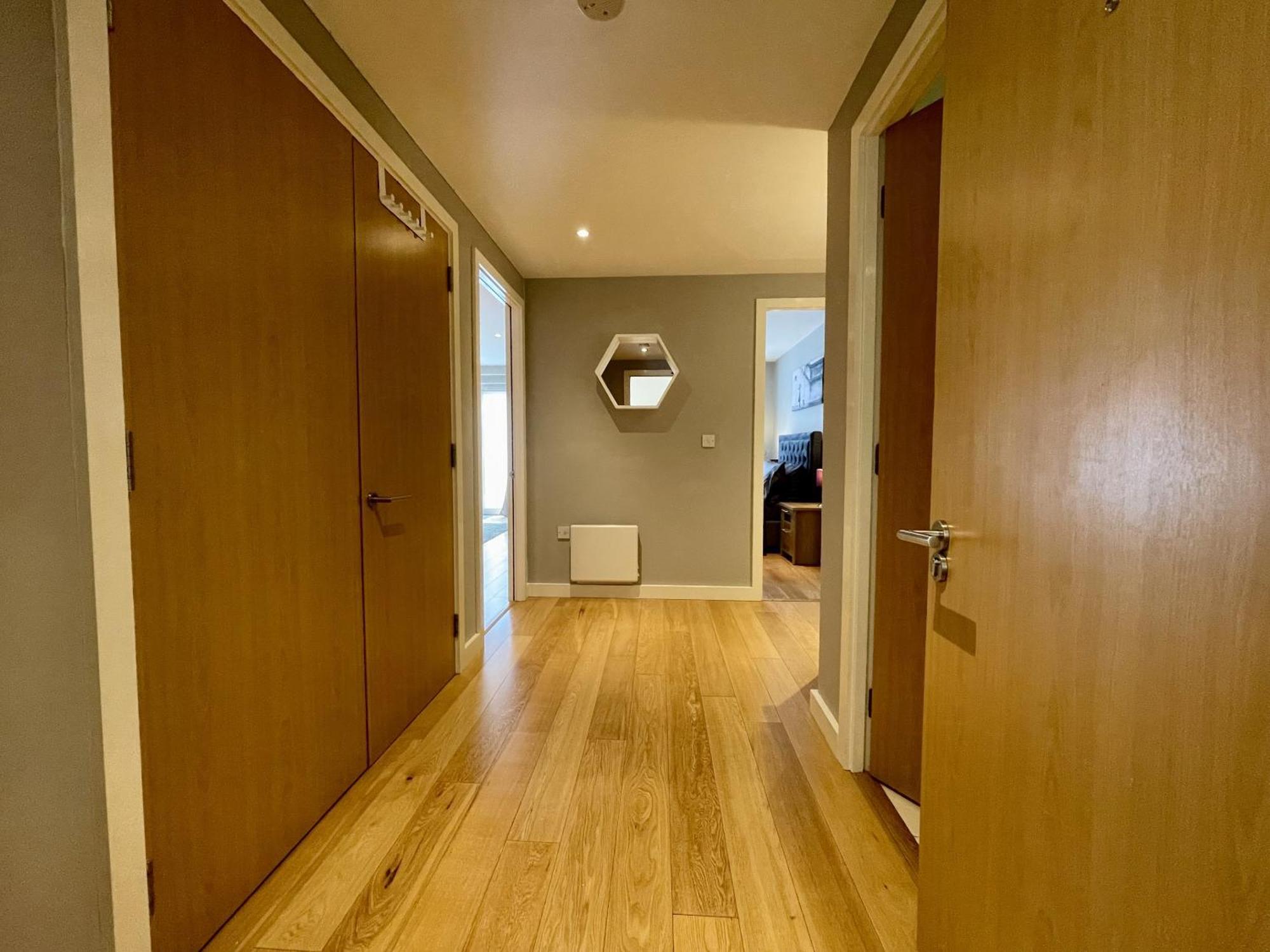 Stunning 2-Bed Town Centre Apartment - Hosted By Hutch Lifestyle เลมิงตันสปา ภายนอก รูปภาพ